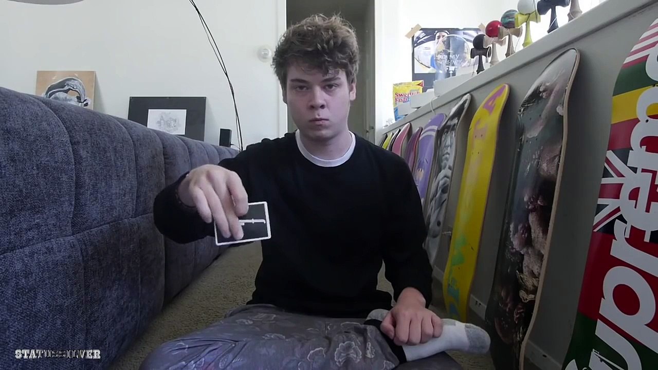 Tour de magie - Carte flottante