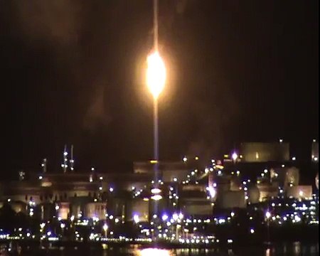 Flaring at CEPSA Oil Refinery, San Roque, Spain
