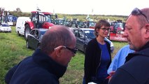 Agriculteurs en colère: 100 tracteurs traversent la Sarthe