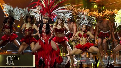 Nicki Minaj “Trini Dem Girls" & 'Bad Blood" Performance With Taylor Swift 2015 MTV VMA's