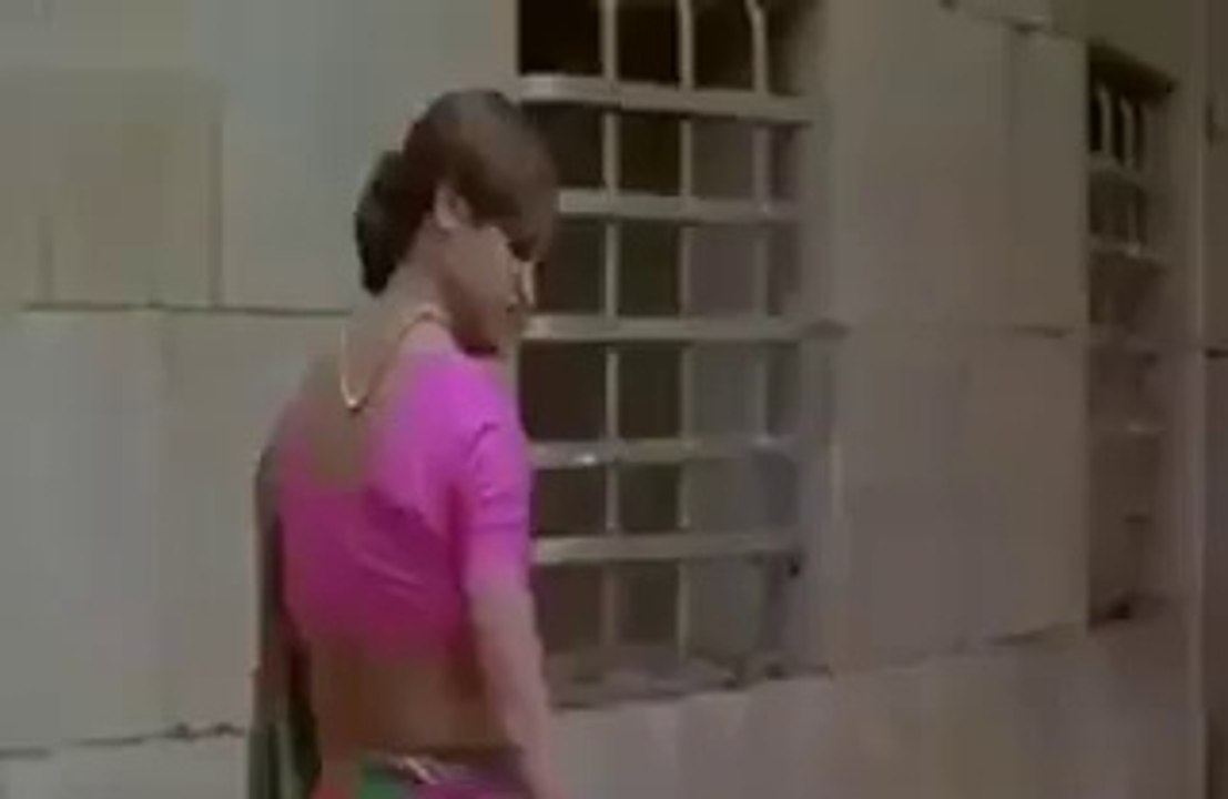 Nana Patekar insulting shemale of bollywood