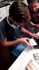 kids use walkman for the first time