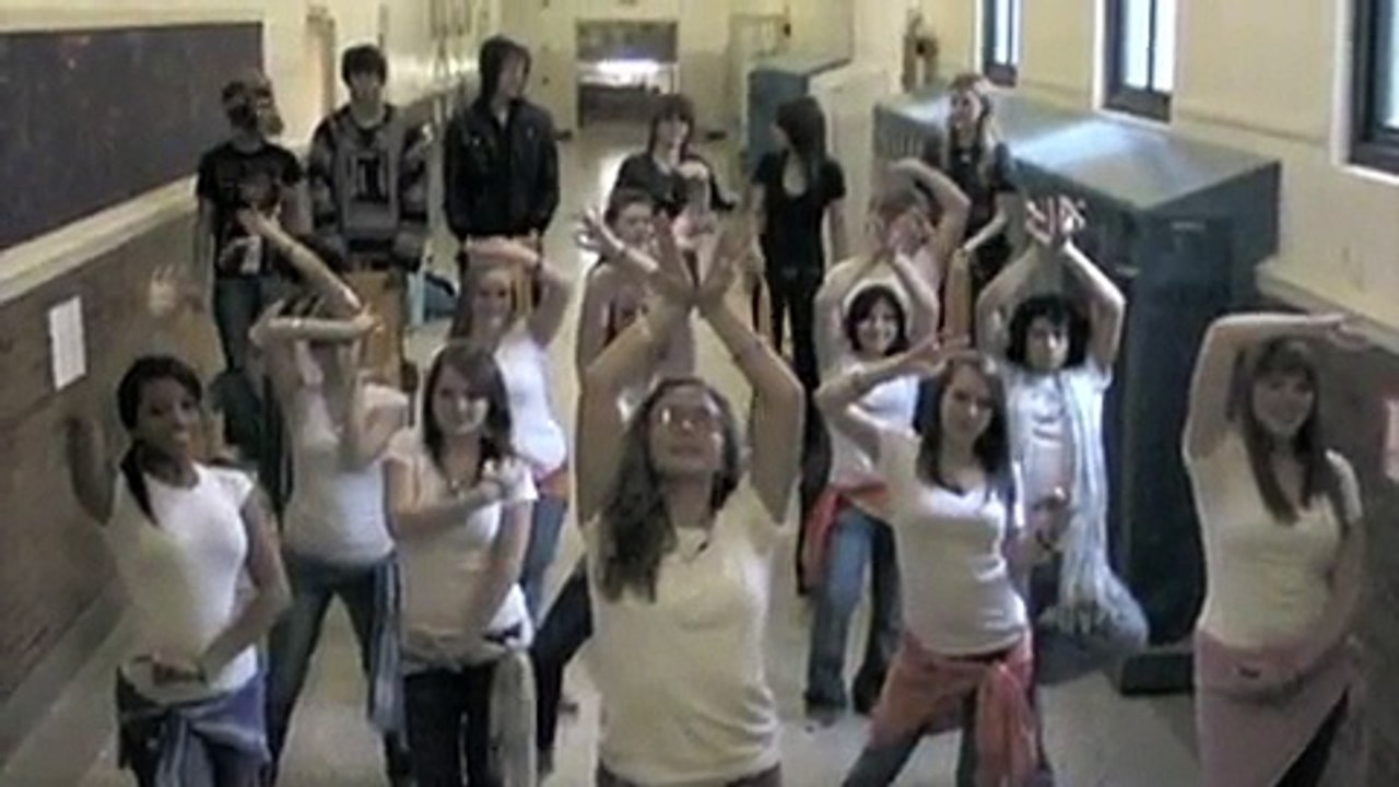 Walden Jai Ho Flash Mob Dance