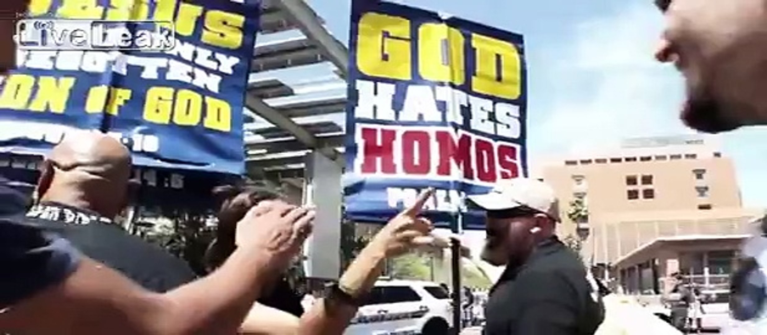 ⁣ESCALATED QUICKLY - American preaching about MUSLIMS.