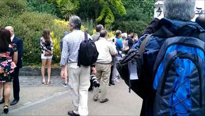 Oblivious Idiot Tourist is Shoved by the Queens Guard