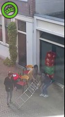 Girl students FAIL at using ladder