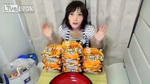 Gluttony challenge: Japanese woman eats 6.6lb (3kg) of yakisoba noodles