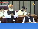 Must watch : Pakistani Leader praising India for it's dignity & self-respect in Pakistan parliament.