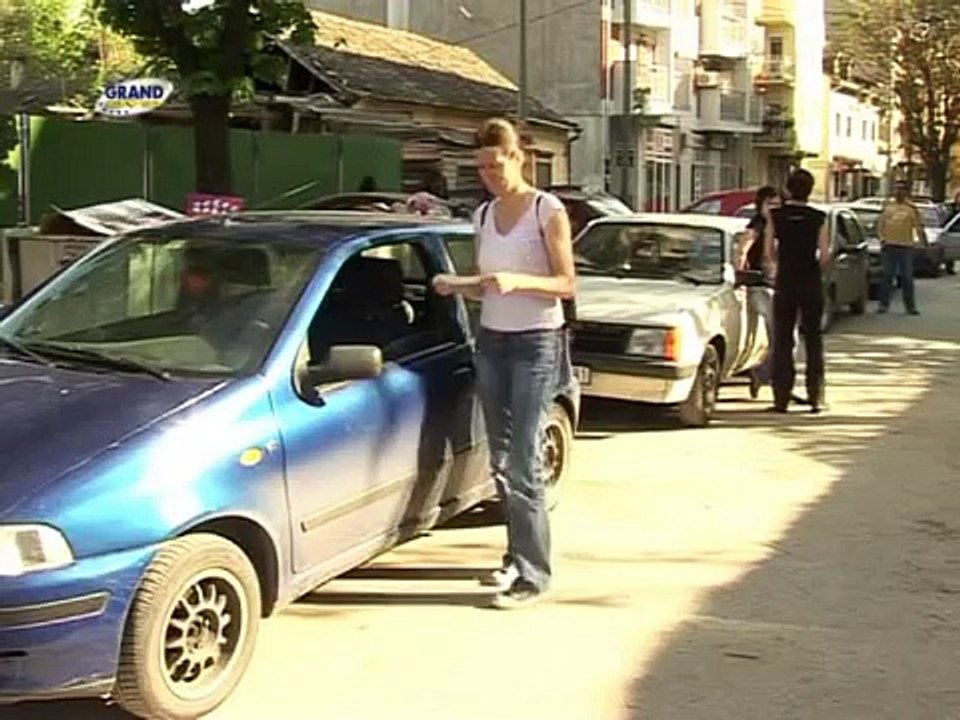 Genijalci Spasite predsednika.wmv