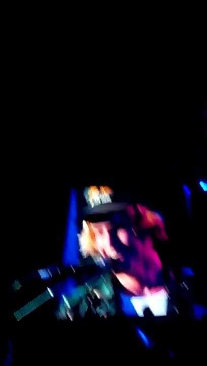 Cody Simpson Singing End of 'Thotful" Shading Ex and Singing 'Gold Digger' @ CNE 9/1/15
