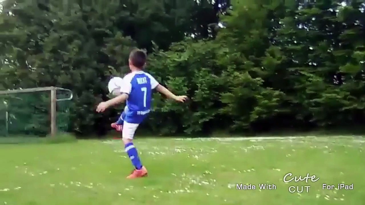 Boy 7 years playing football amazing