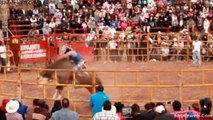 SUPER JARIPEO EXTREMO  EN EL RANCHO DEL CERRO GUANAJUATO MEXICO LAS MEJORES MONTAS Y QUEDAS CON LOS TOROS MAS SALVAJES SEPTIEMBRE 2015