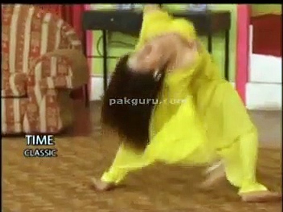 sexy mujra scandel