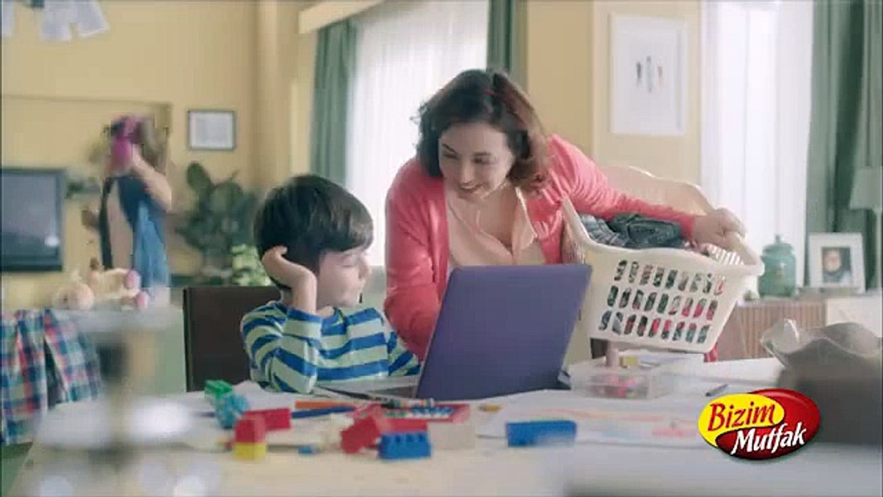 Bizim Mutfak Ezogelin Yıldızlar Reklamı