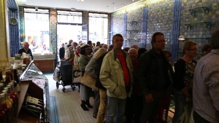 Lille - L'Huitrière met en vente ses souvenirs