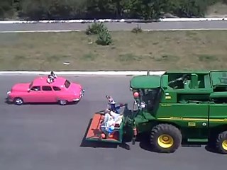 СУПЕР СВАДЬБА НА КОМБАЙНЕ !