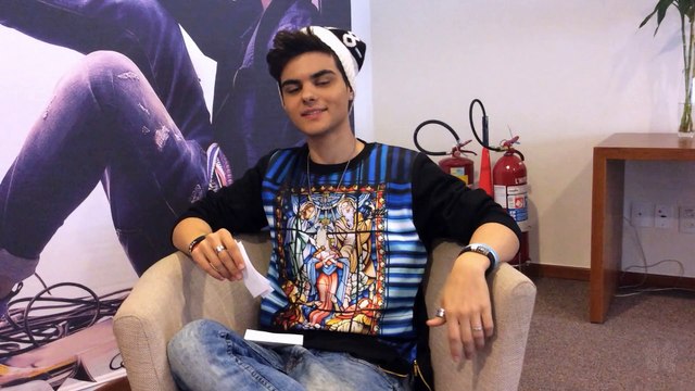 todateen entrevista o cantor Abraham Mateo