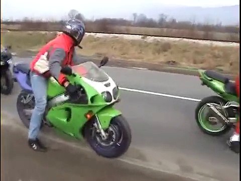 Kavasaki ZX7R ZX9R 636.avi