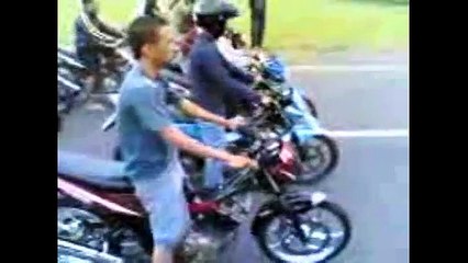 Super Gokil Balap Motor Terbaru