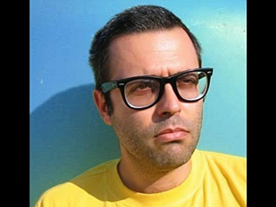 FRANKIE HI NRG MC FEAT PAOLA CORTELLESI   Pugni in tasca (Alexdjfromitaly remix version)