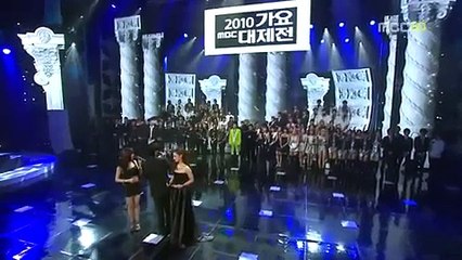 101231 SNSD-Tiffany&Yuri Opening @ 2010 Music Festival