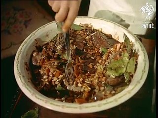 Oldest English Pub. Pathe News 1958