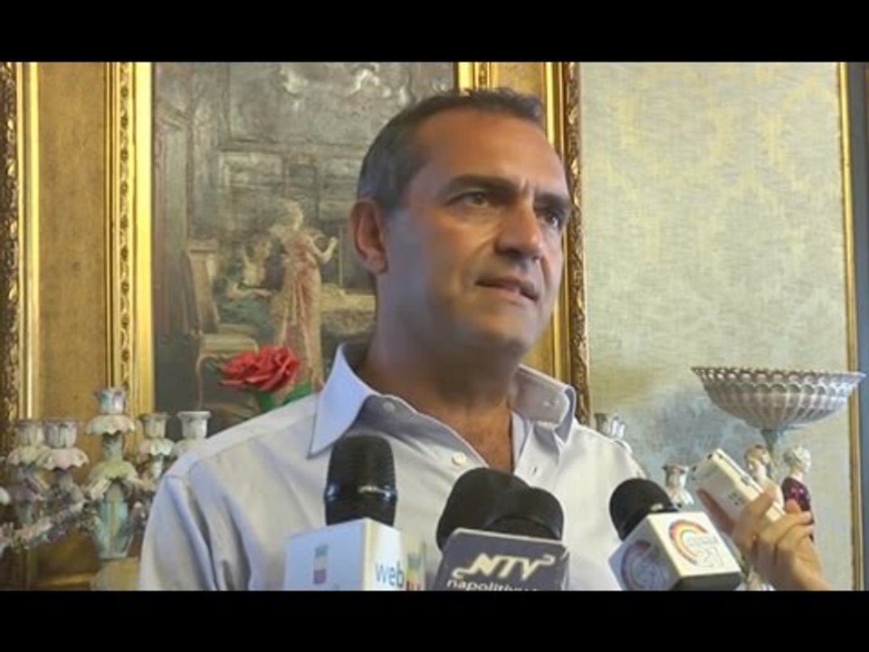 Napoli - De Magistris contro Renzi: "Rimozione Imu? Solo propaganda" (02.09.15)