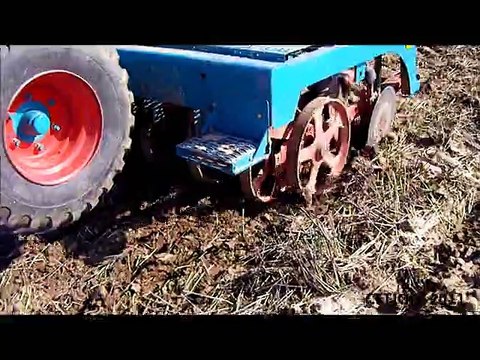 Semis direct de féverole au semoir monograine