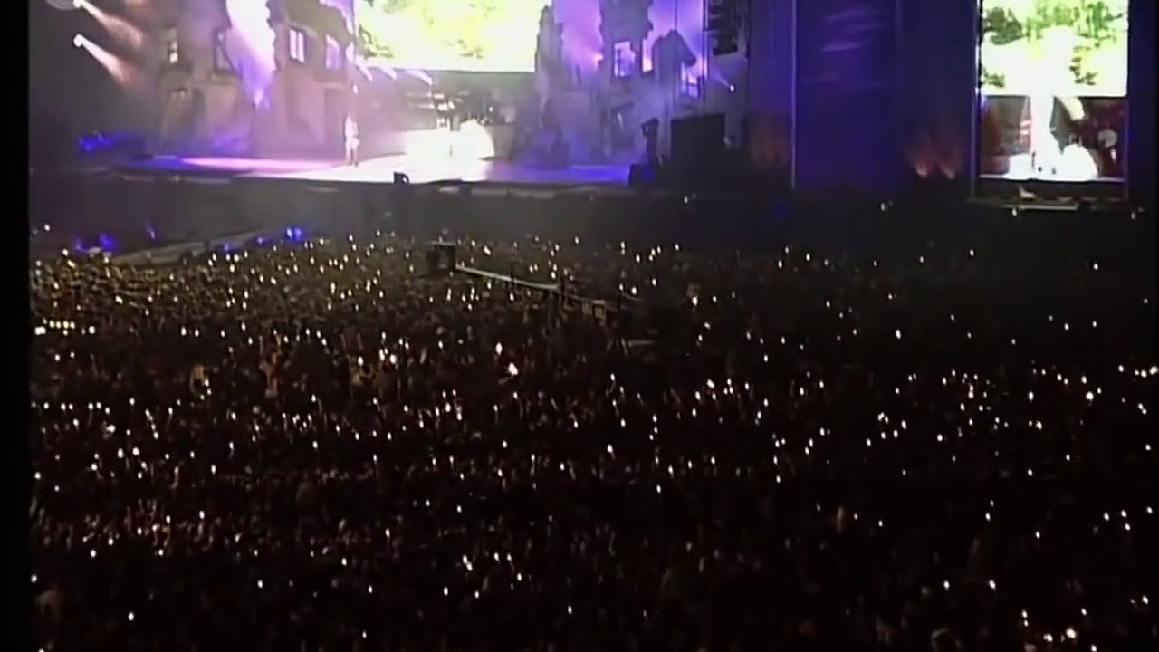 16-MICHAEL JACKSON EARTH SONG EN VIVO MUNICH 1997 HD