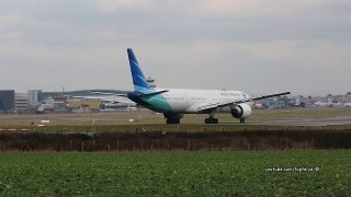 Very good handling of the aircraft after rotation during crosswind takeoff
