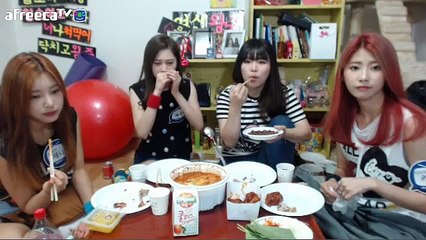 150902 DIA Yebin Doraemon voice parody