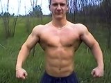 preview : young competitor flexes 5 days after contest - 16 min