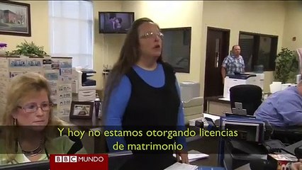 Así se negó una funcionaria pública a dar licencia de matrimonio gay "por autoridad de Dios"