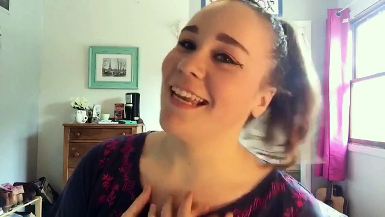 Bows Eye Makeup Tutorial | NaturalCurls