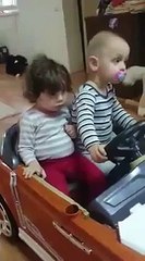القيادة تحت تأثير الكحول ومن دون رخصة !! Bébé