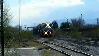 FXE / Ferromex Tren Local con la SD45 #3204 y las SD40´s #3208 y #3149