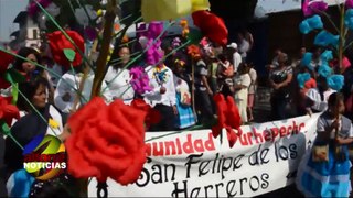 EN MICHOACÁN, DOMINGO DE RAMOS: TIANGUIS ARTESANAL. URUAPAN 2014