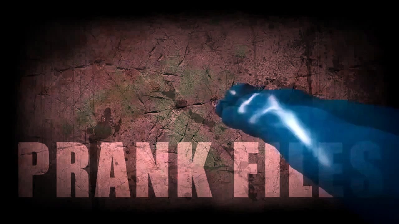 Scary Killer Clown   Halloween Prank   Psycho Killer Clown 2014