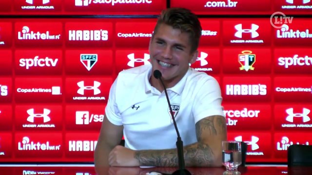 Zagueiro do São Paulo agradece fã-clube e se diverte com 'Lyanquetes'