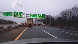 Driver almost got killed by Truck