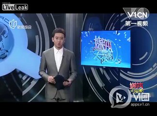 Drunk Chinese showing his kungfu moves