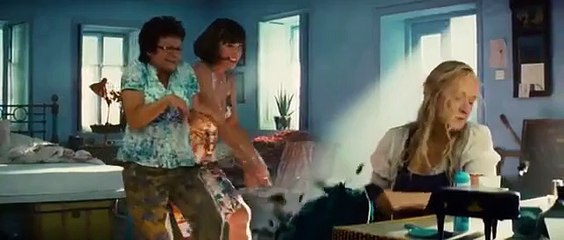 Mamma Mia! (2008) Dancing Queen - Cantata in ITALIANO