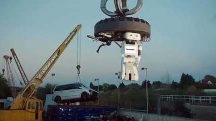 Life of Brian the Robot - Confused.com (parody) #HelpBrian