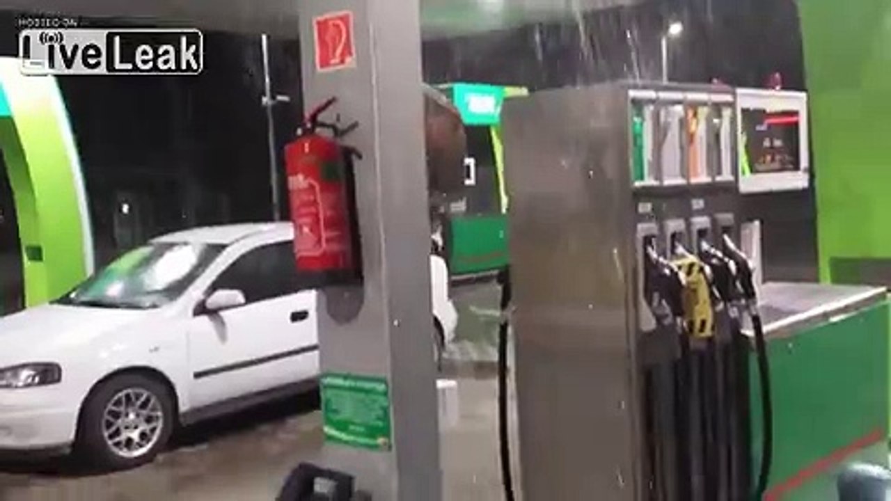 A Live Leak !