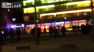 Two Dutch drunks get arrested because of rioting and insulting people at a supermarket