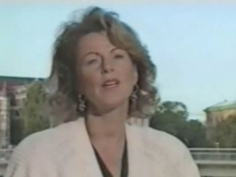 Frida Lyngstad - SALTWATER