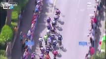 Idiot photographer causes multiple bike falls at Tour of Italy race.