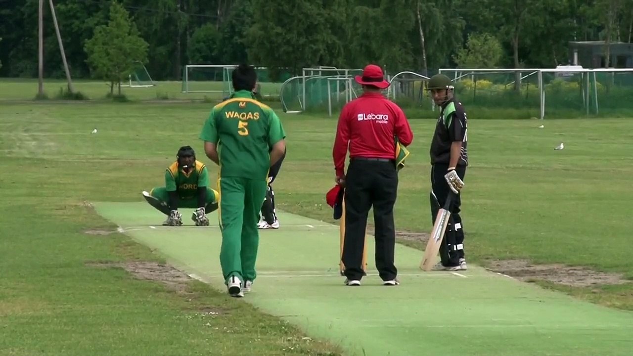 Funny Moment In Norwegian Cricket !!! NM 2014