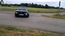 Drifting Test Of BMW E30