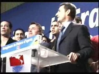 Sarko sur la pointe des pieds